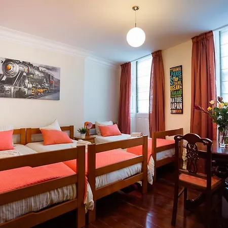 Old ゲストハウス 3*