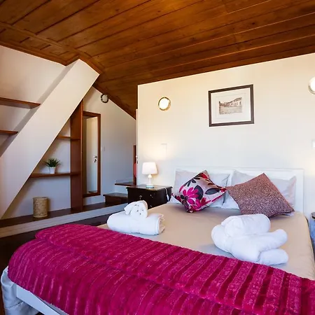 Old ゲストハウス 3*